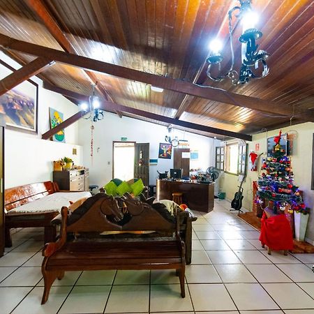 Hostel Chapada dos Guimarães Buitenkant foto